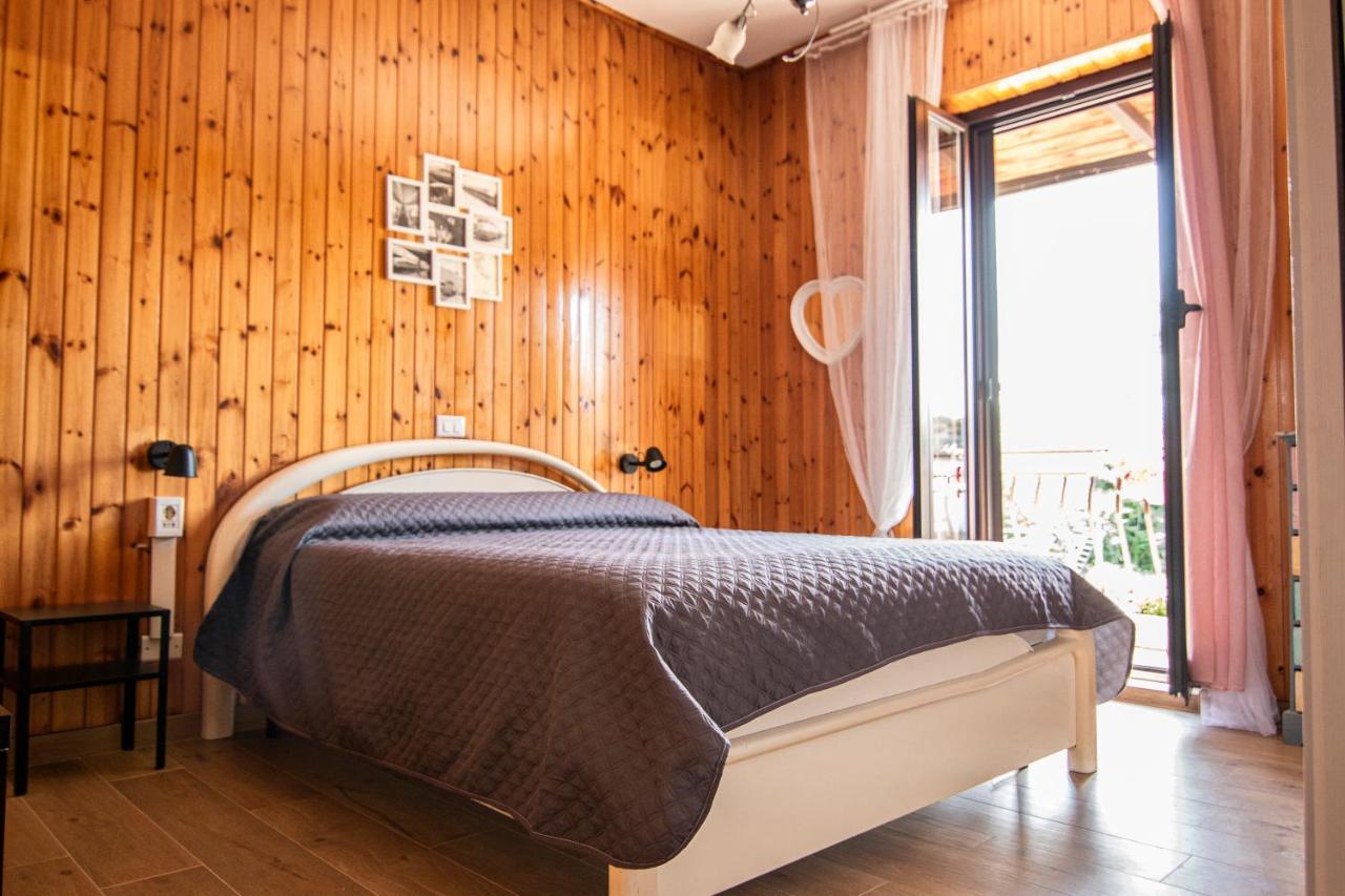 Bed and breakfast Yourquadrarooms *