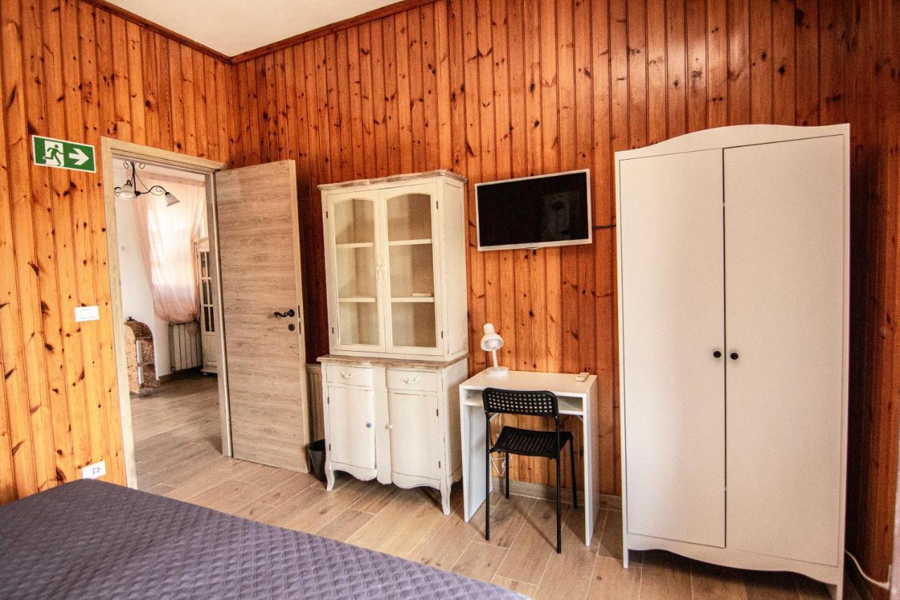Bed and breakfast Yourquadrarooms *
